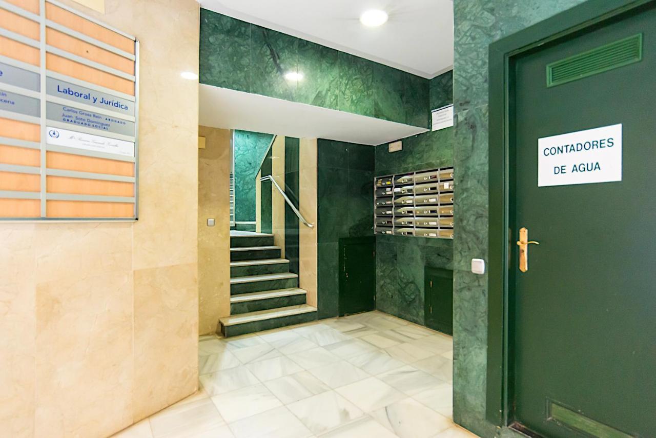 Rooms Young People Only, Soho Citycenter Málaga Dış mekan fotoğraf